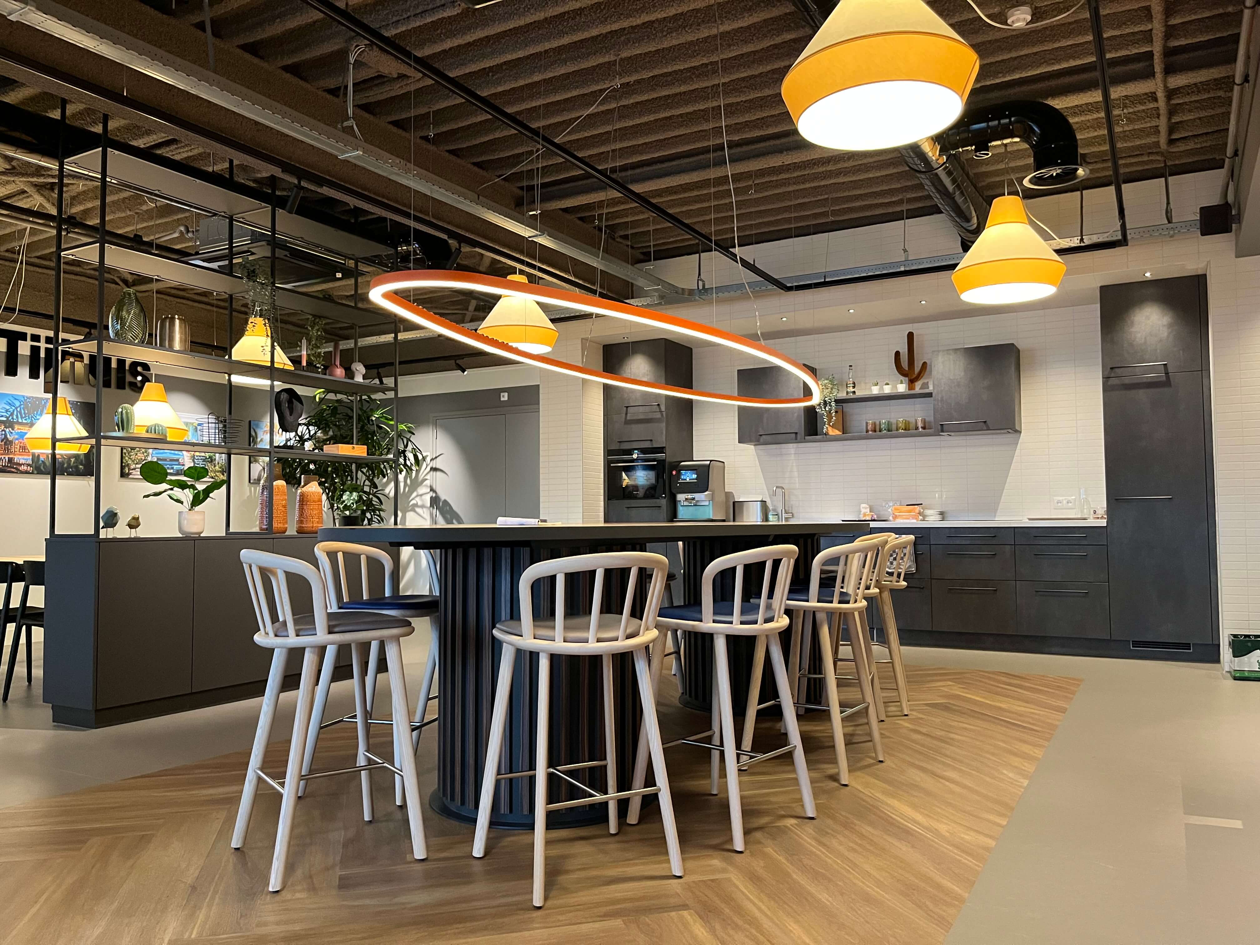 Roosdom Tijhuis Canteen